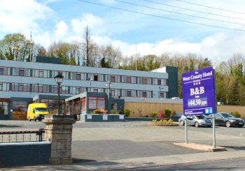 kiertomatka autolla Irlannin upeissa luontokohteissa